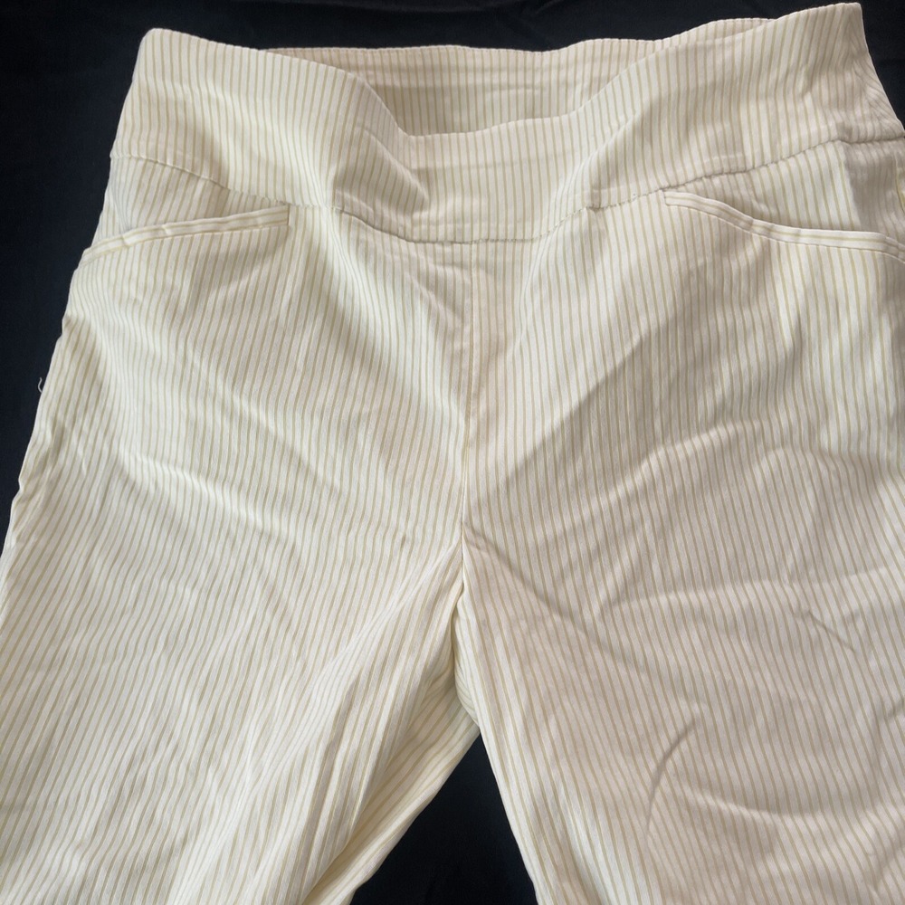 Chicos Women Capri Pants Size 0 Stripe